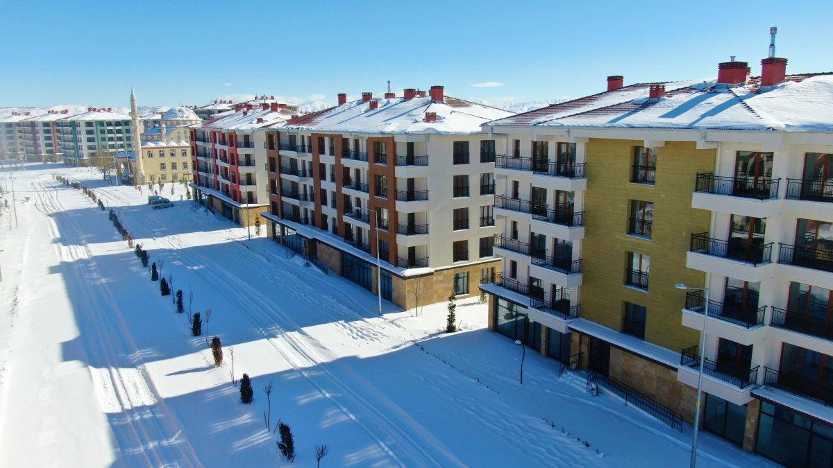 Elazığ'da, 17 bin 95 konut ve 243 iş yeri hak sahiplerine teslim edildi