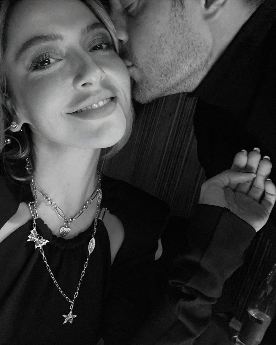 Hadise'nin yüzüğü servet değerinde