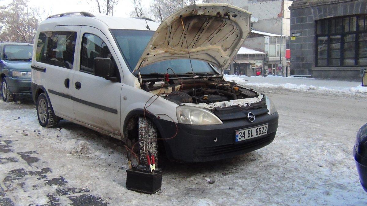 Kars’ta soğuktan her şey dondu