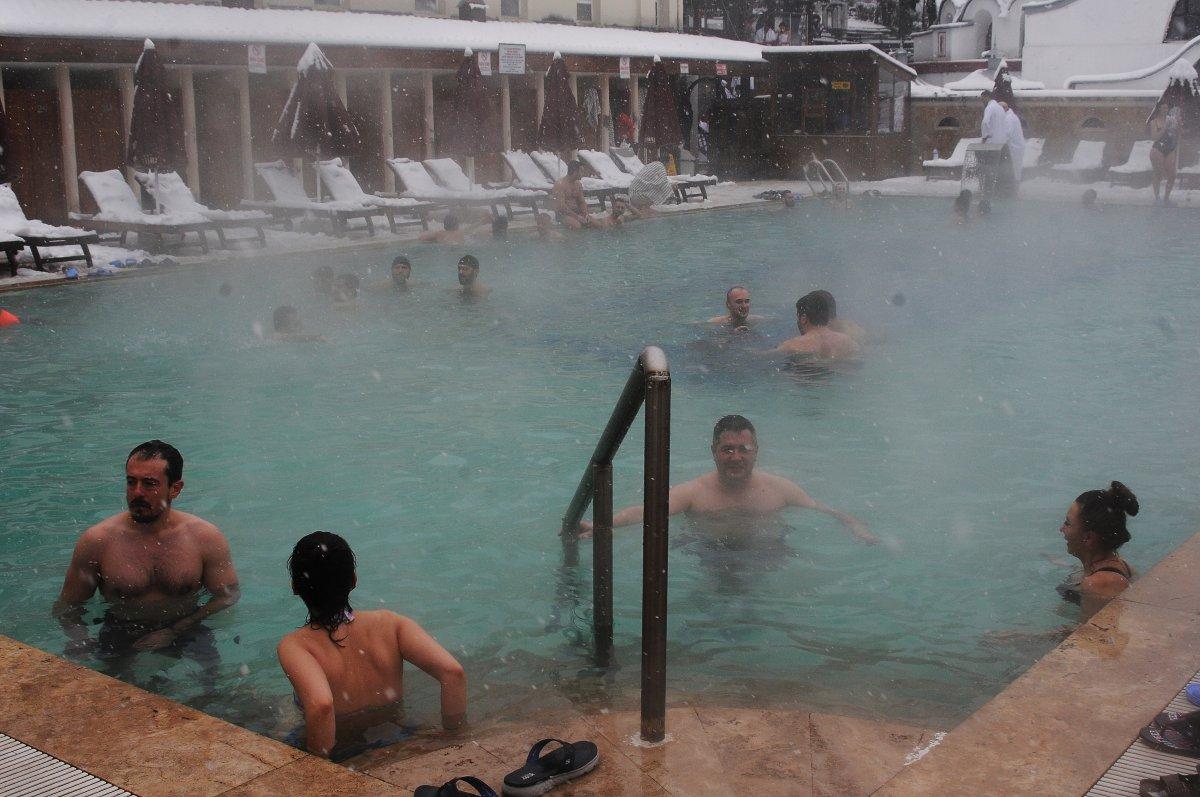 Yalova'da kaplıcalara yoğun ilgi