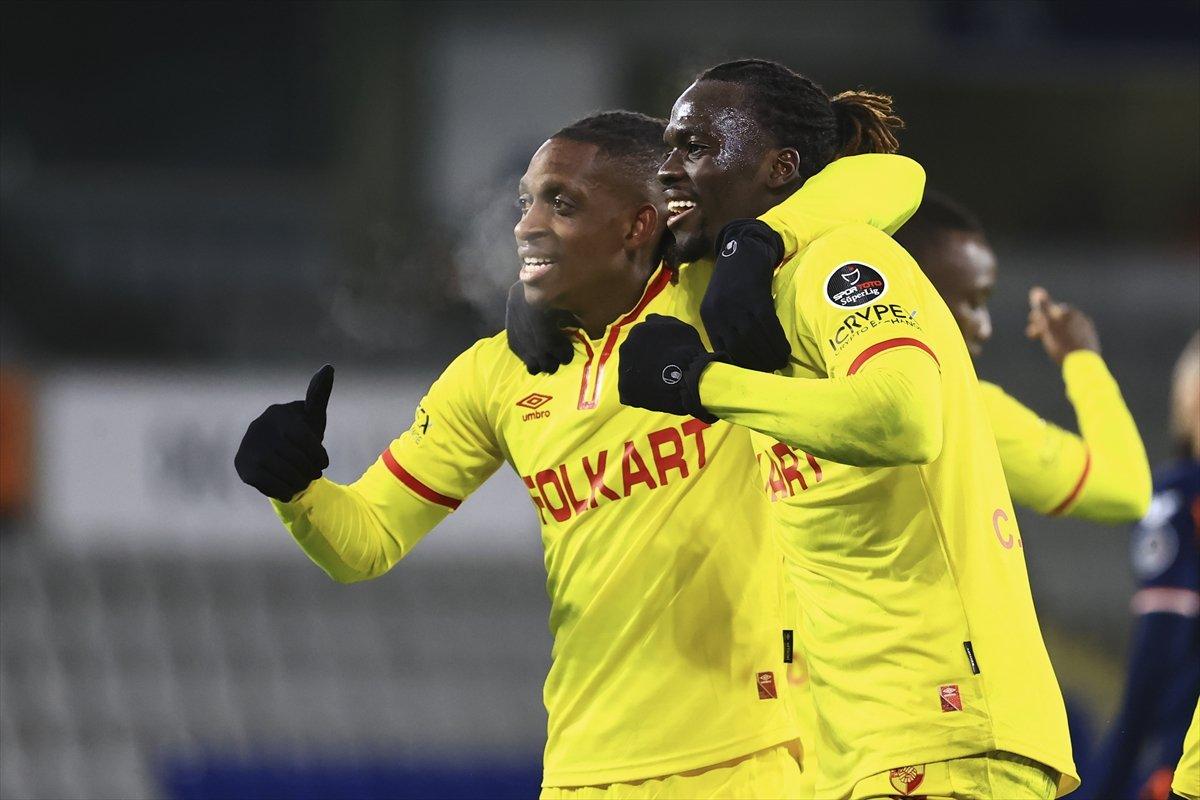 Göztepe deplasmanda Başakşehir'i devirdi