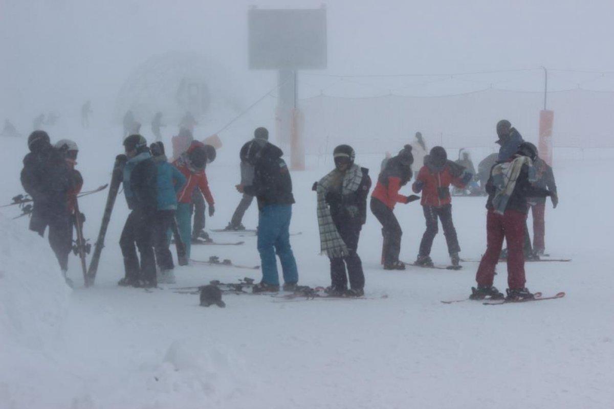Karnelerini alan öğrenciler, Erciyes’te tatilin keyfini çıkardı