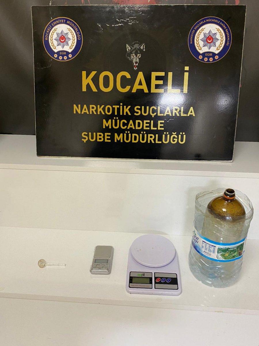 Kocaeli'de uyuşturucu operasyonu : 3 kişi tutuklandı