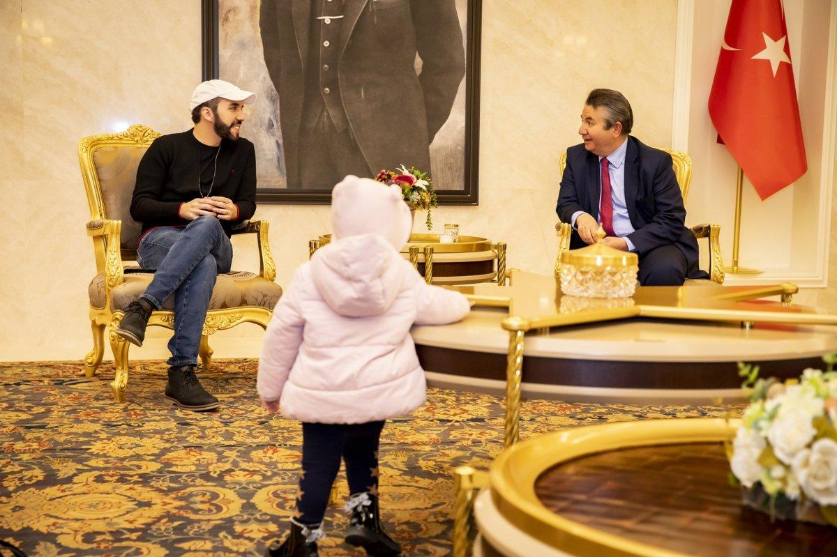 El Salvador Lideri Bukele'den esprili Türkçe paylaşımlar