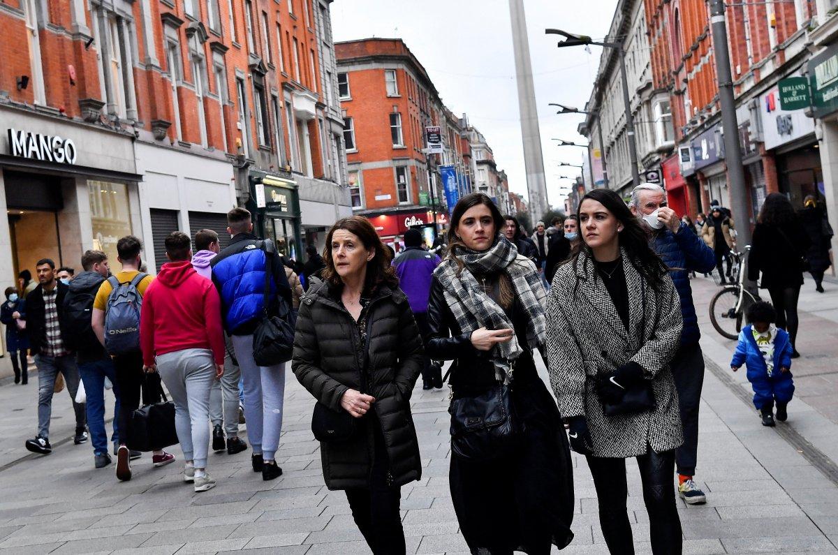 İrlanda'da koronavirüs önlemlerinin çoğu kaldırıldı