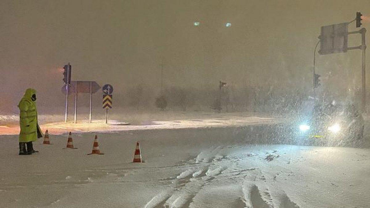 EGM Trafik Başkanlığı, trafikte uyulması gereken 10 kuralı anlattı