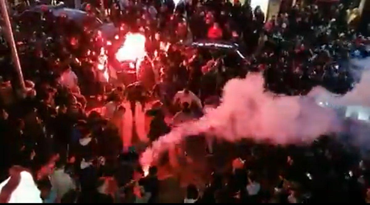 Trabzonspor taraftarı Galatasaray galibiyetini kutladı