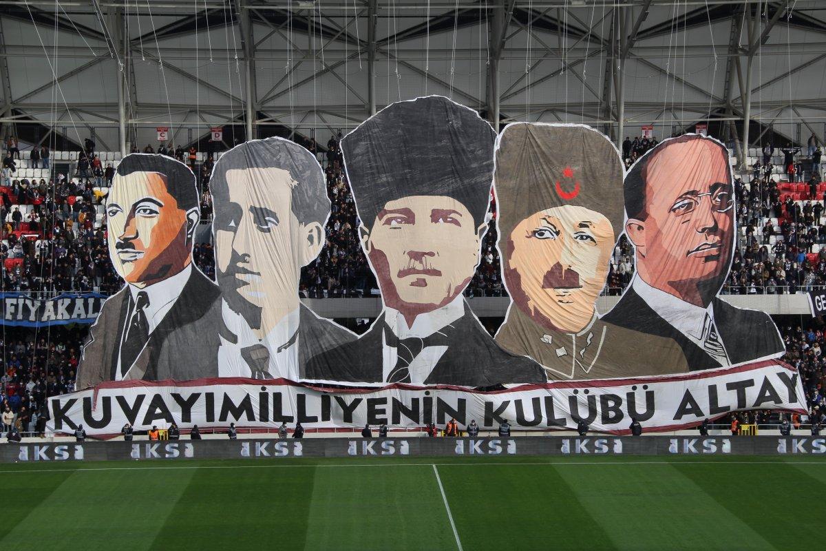 Altay taraftarından Kuvayı Milliye koreografisi
