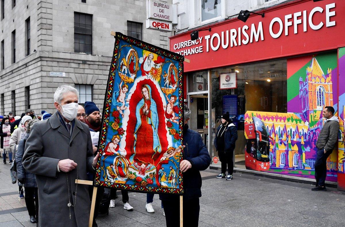 İrlanda'da koronavirüs önlemlerinin çoğu kaldırıldı