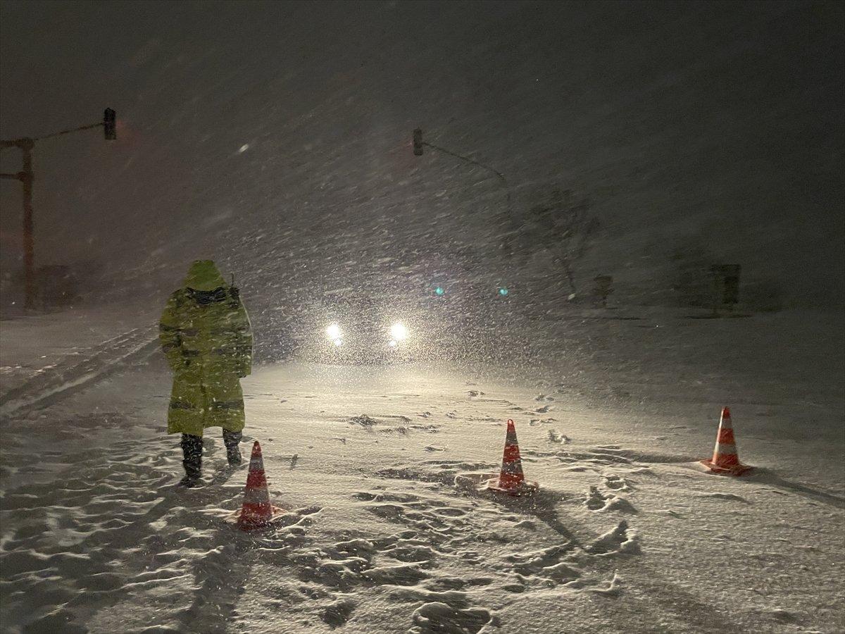 Konya'da Karaman istikameti hariç tüm yollar trafiğe kapatıldı