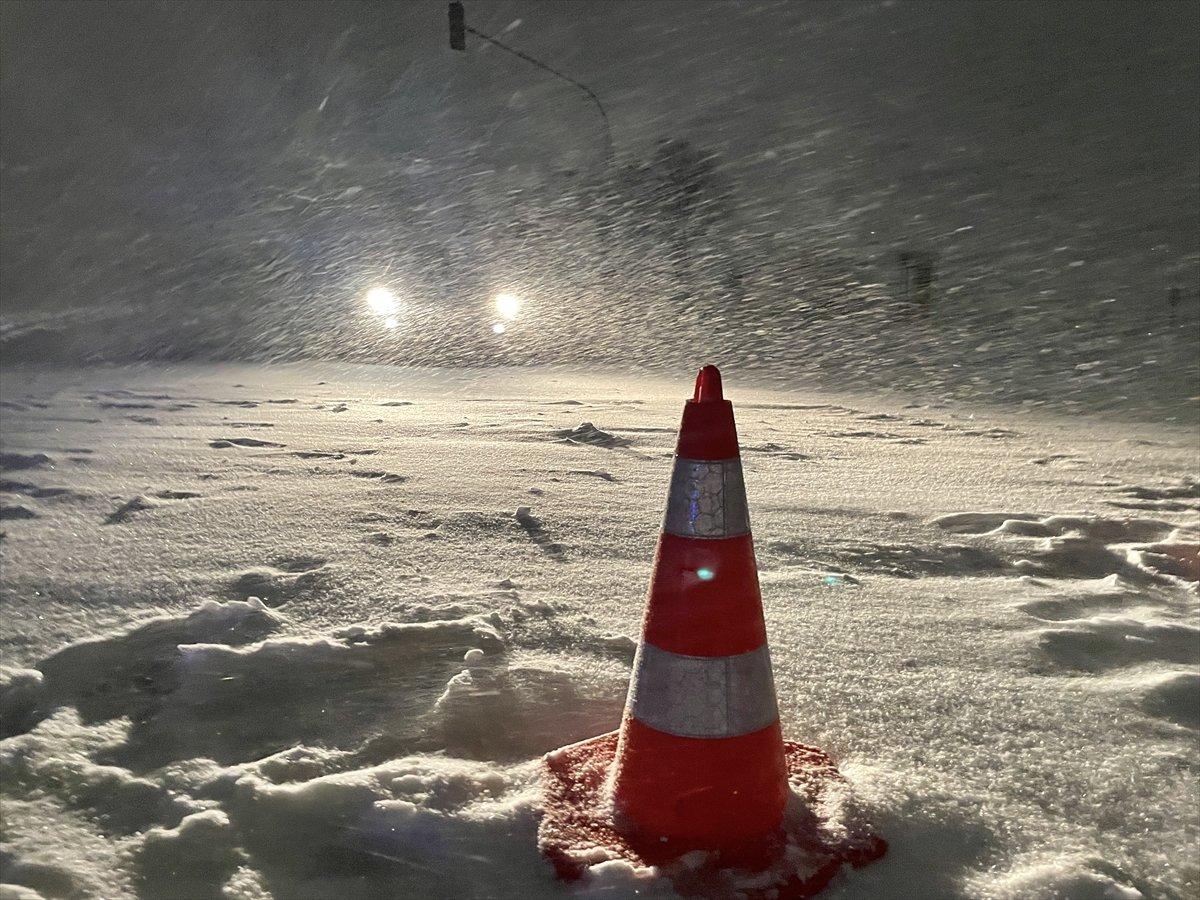 Konya'da Karaman istikameti hariç tüm yollar trafiğe kapatıldı