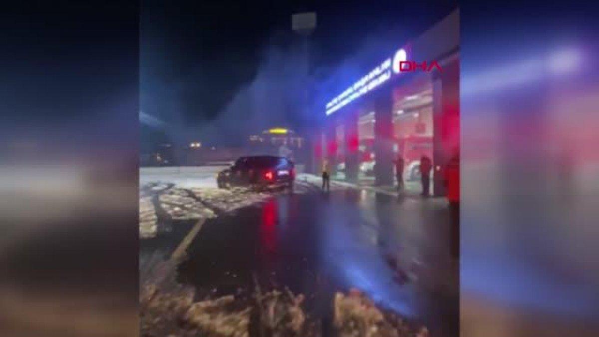 İzmit’te itfaiye eri, düğüne gelemeyen nöbetteki arkadaşlarına sürpriz yaptı