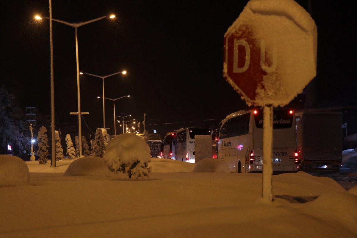 Düzce’de D-100 kara yolu ulaşıma açıldı