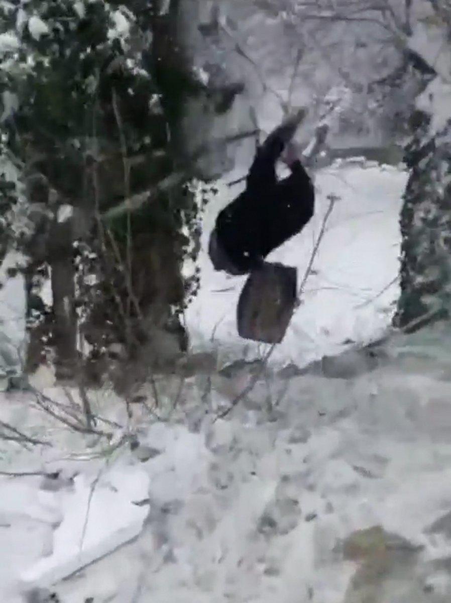 Bursalı gencin kızaklı kar kazası