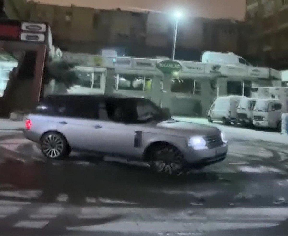 İstanbul'da kar ve buz üstünde drift attılar