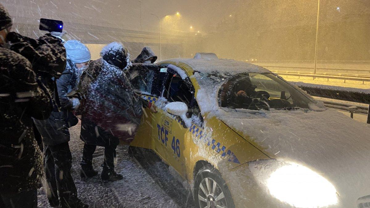 İstanbul'da otobüs çilesi