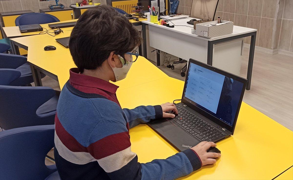 Osmaniyeli öğrenci, Caribou Matematik Yarışması'nda dünya şampiyonu oldu