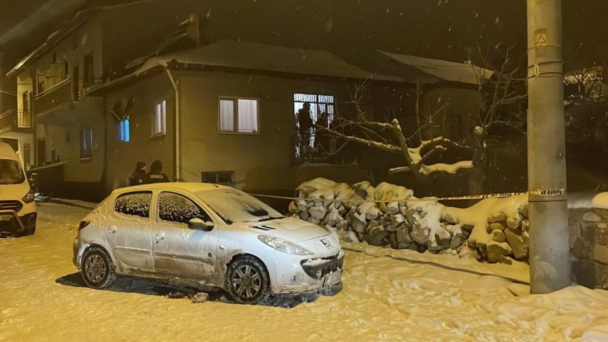 Afyonkarahisar'da bir kadın, boğazı kesilerek öldürüldü