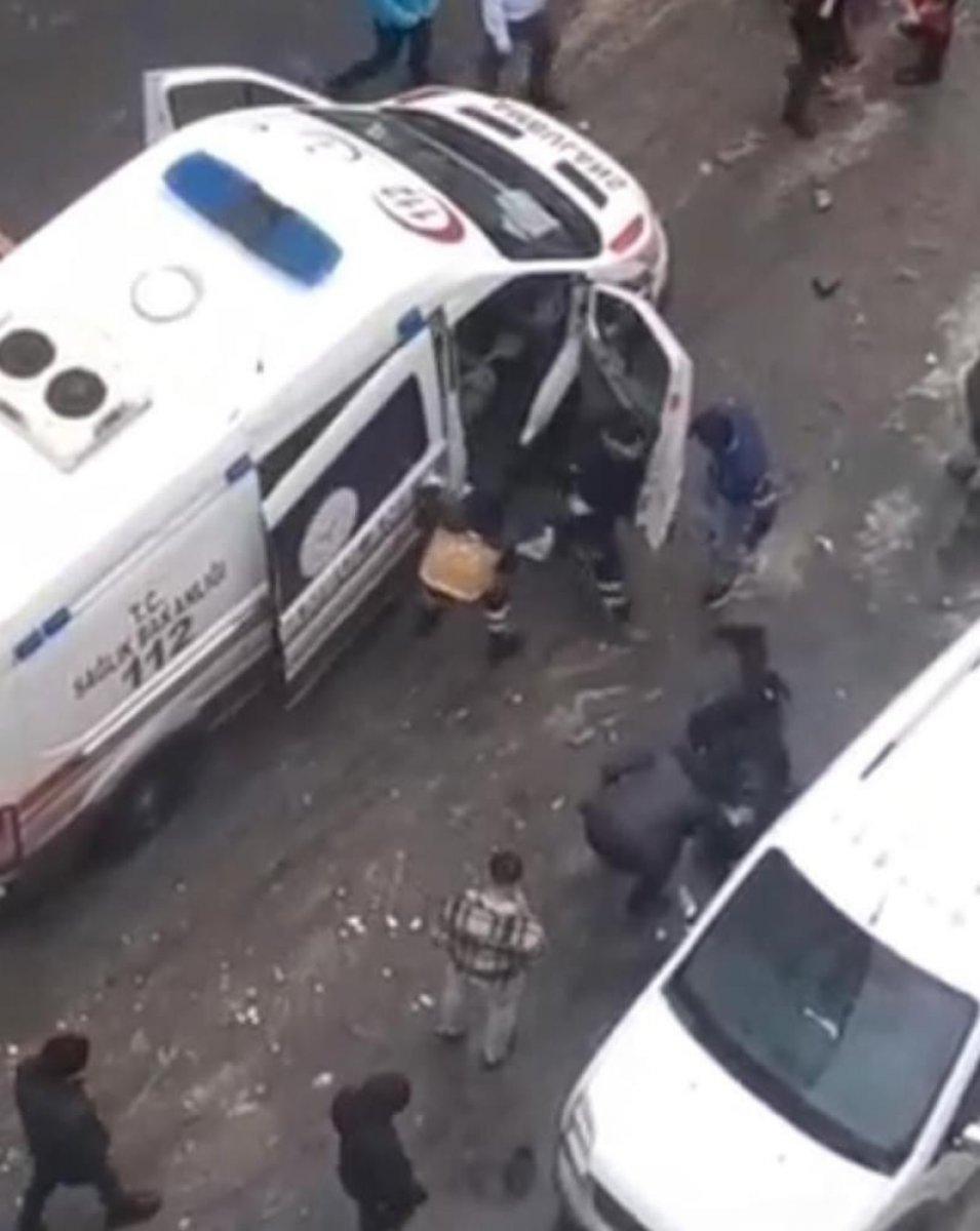 Diyarbakır’da, adliye önündeki silahlı kavgada 1 kişi öldü