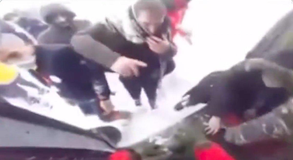 MSB, Arnavutköy'deki hastaları helikopterle tahliye etti