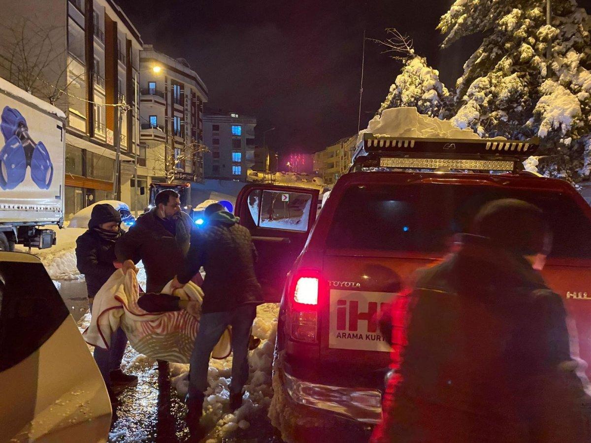 Arnavutköy'de yolda kalan diyaliz hastası hayatını kaybetti