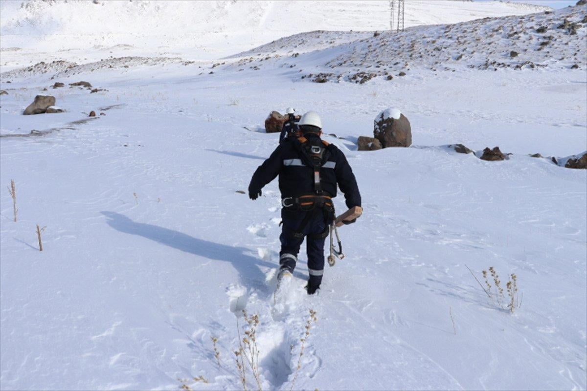 Iğdır'da ekipler, kesintisiz enerji için yoğun mesai yapıyor