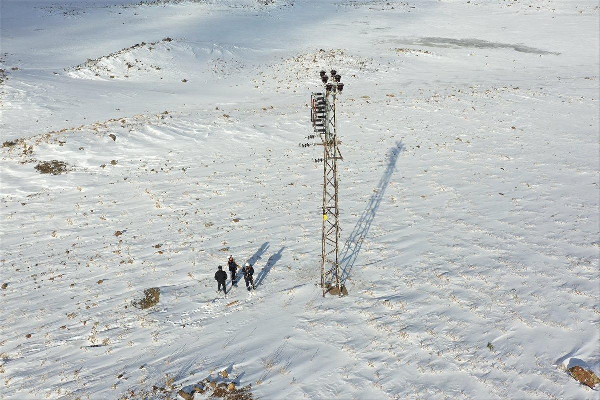 Iğdır'da ekipler, kesintisiz enerji için yoğun mesai yapıyor