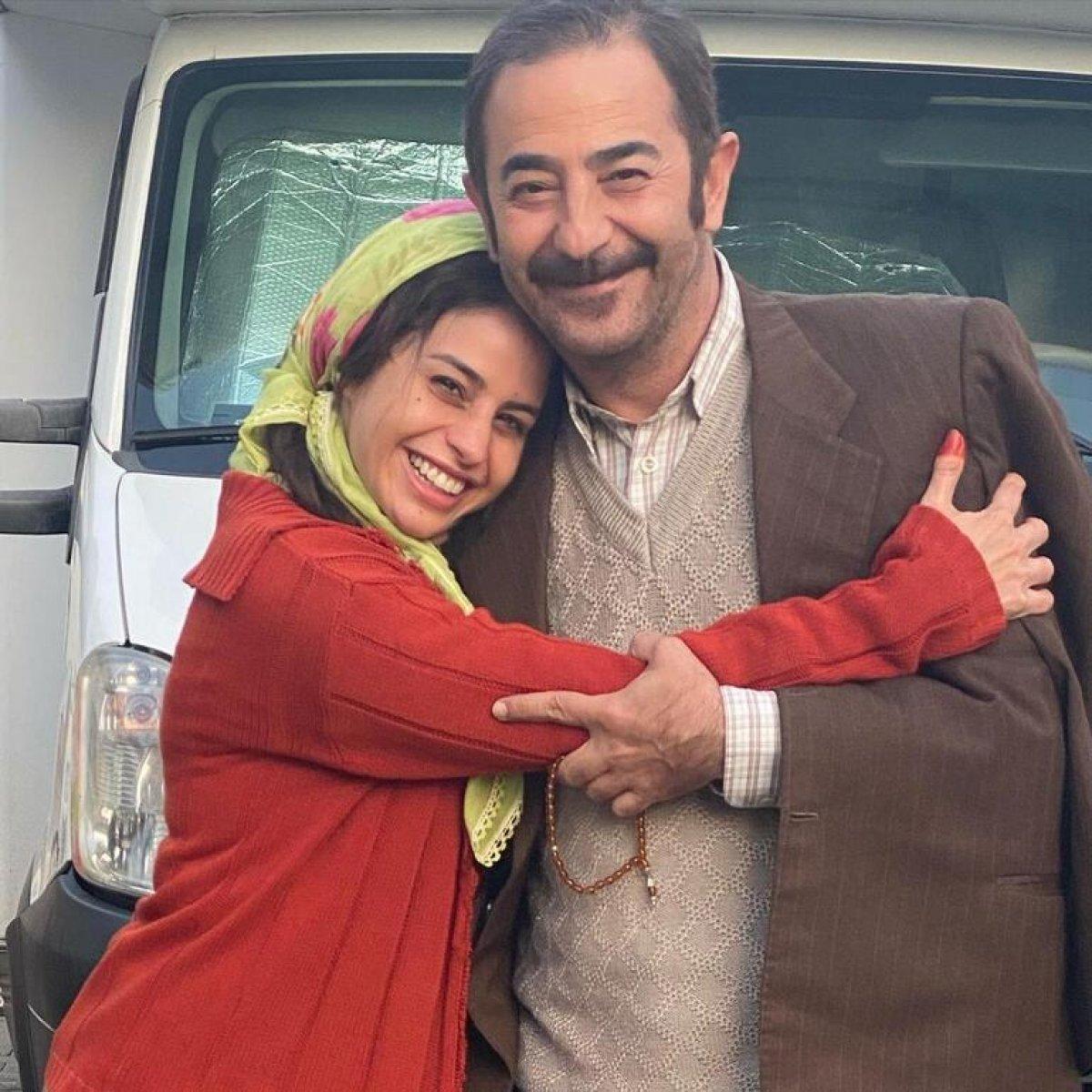 Büşra Pekin'den Ayberk Pekcan paylaşımı