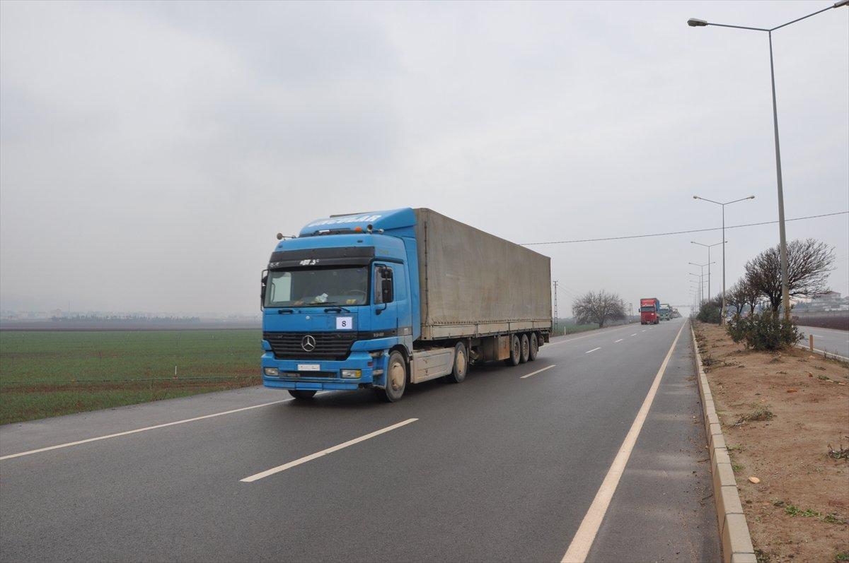 BM, İdlib'e 70 tır insani yardım gönderdi