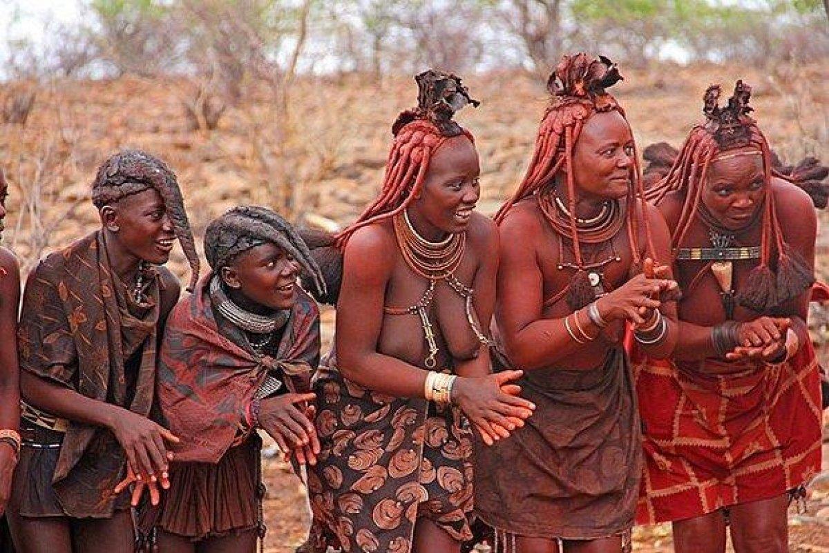 Onların adı 'Himba Kabilesi'! Hamile kalma ritüelleri hayret edilesi...