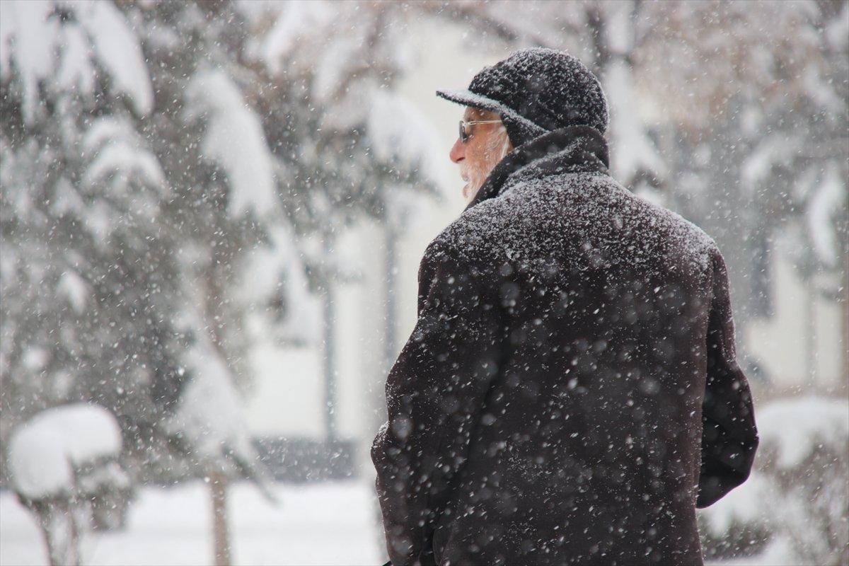 Konya Valisi uyardı: Zorunlu olmadıkça yola çıkmayın