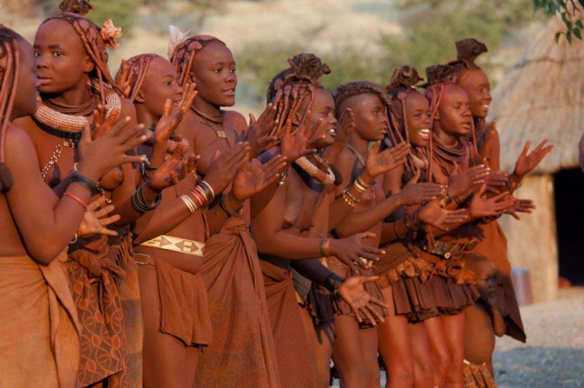 Onların adı 'Himba Kabilesi'! Hamile kalma ritüelleri hayret edilesi...