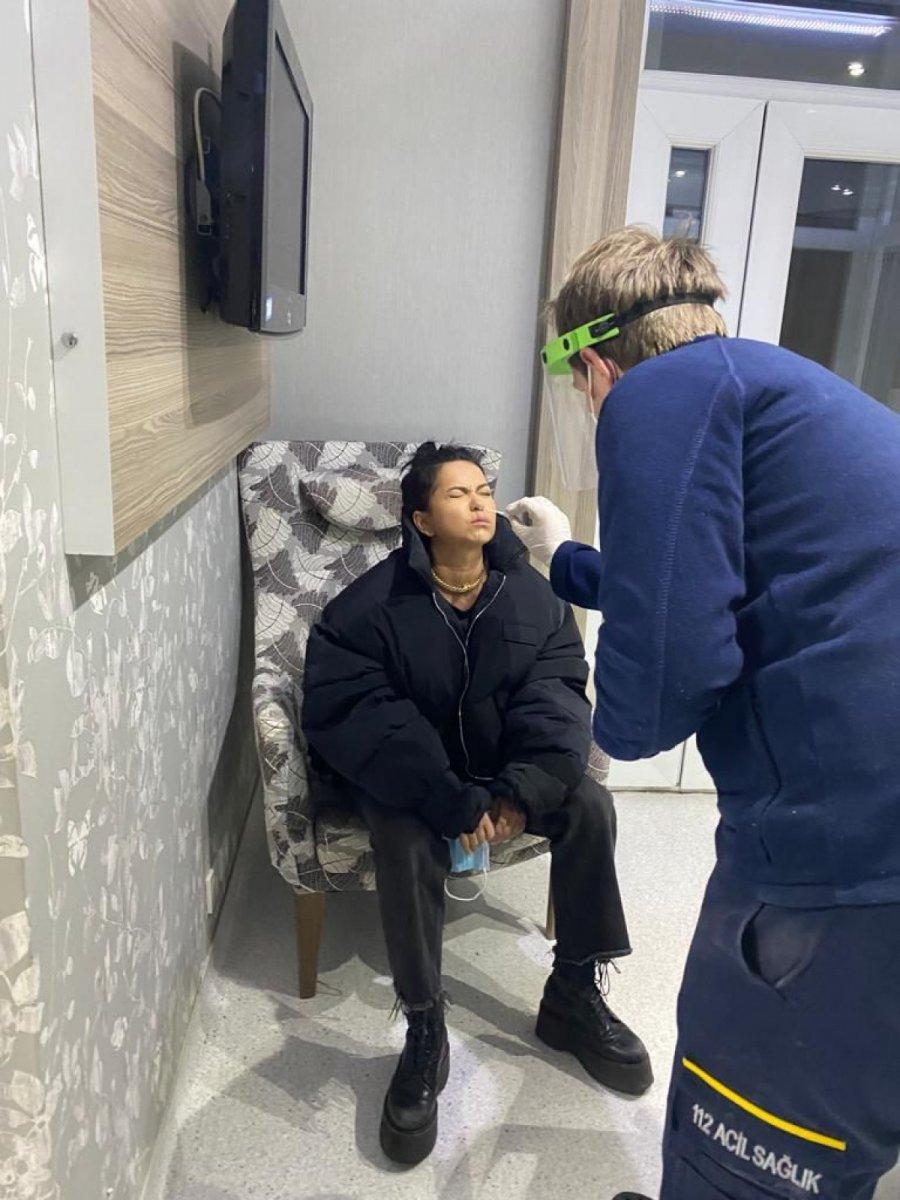 Inna, kara yoluyla ülkesine döndü