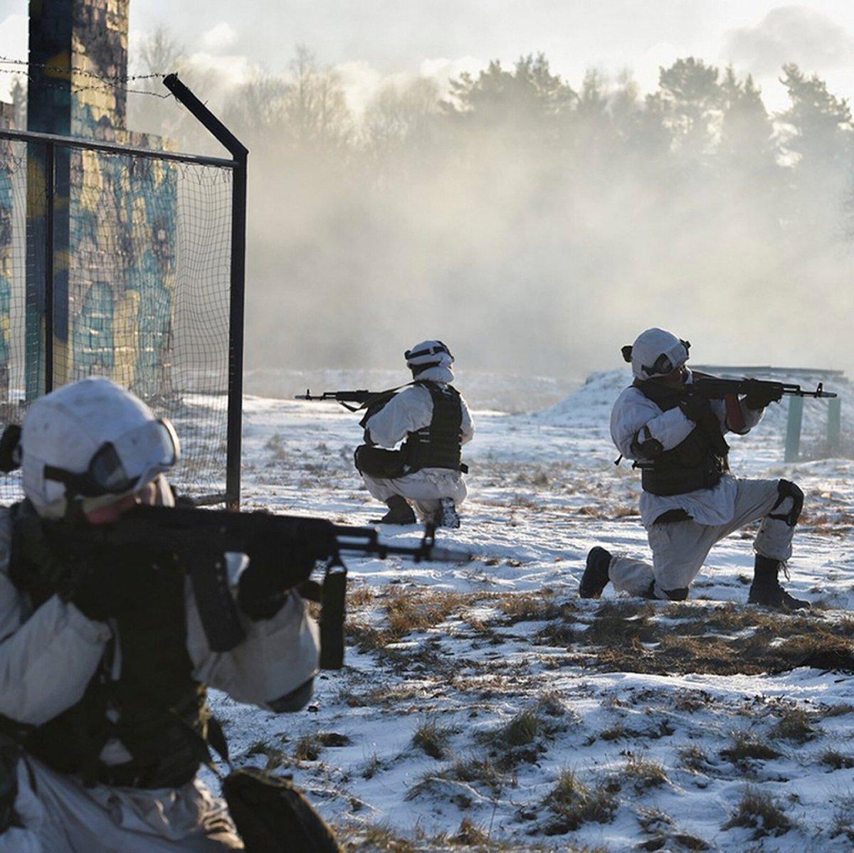 Rusya'dan Ukrayna yakınlarında ve Kırım’da askeri tatbikat
