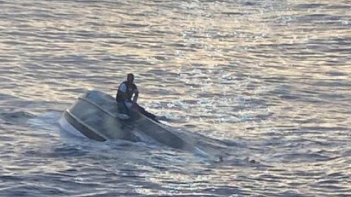 ABD'de tekne alabora oldu: 39 kişi kayıp