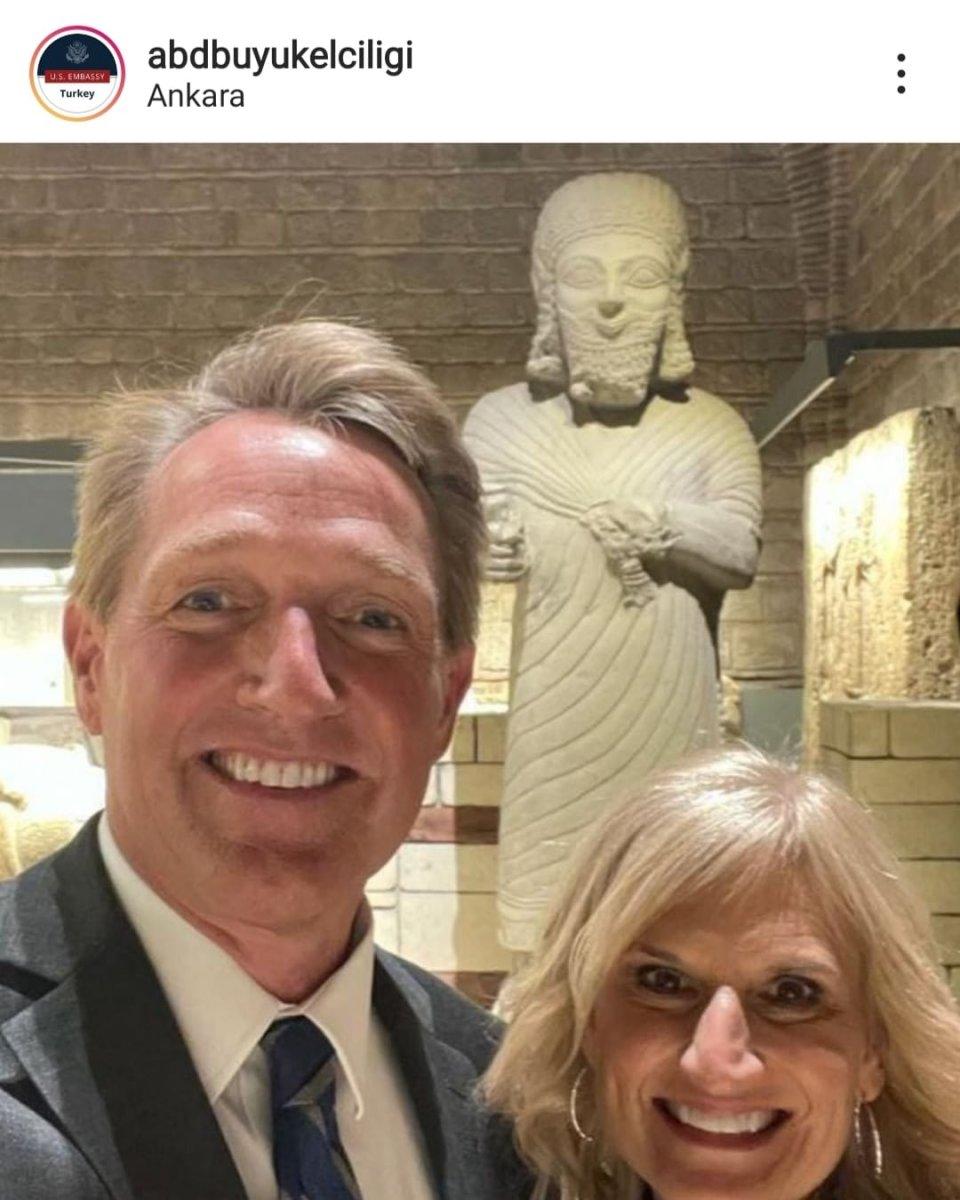 Malatya'da kardan Kral Tarhunza heykeli