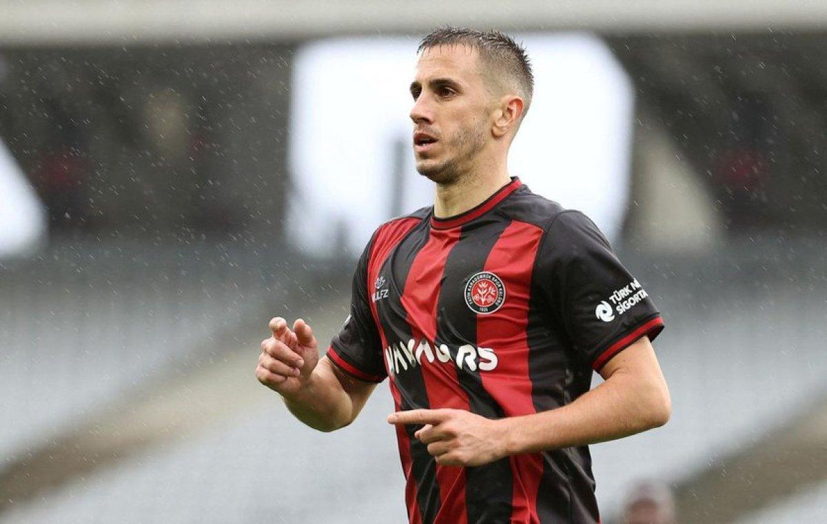 Fenerbahçe'nin istediği Pesic'i Volkan Demirel bırakmıyor