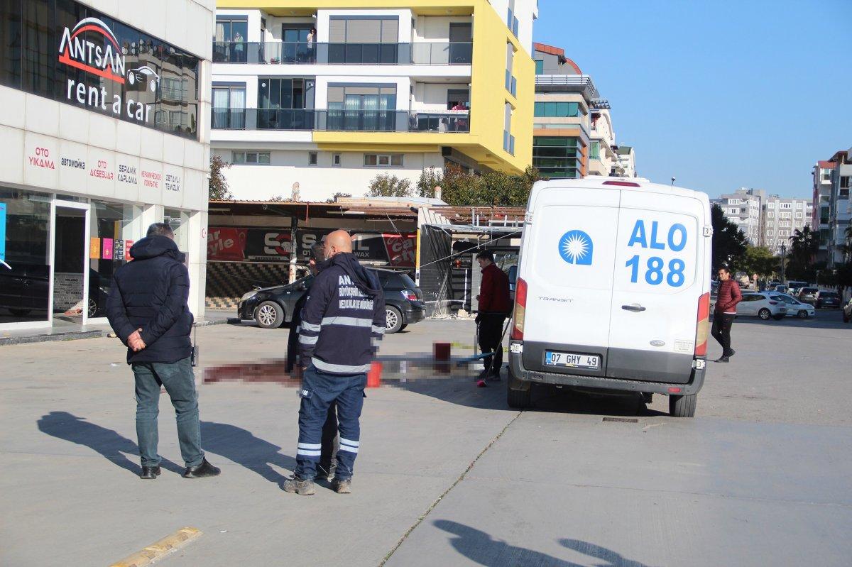 Antalya’da randevulu buluşmada kan aktı: 1 ölü