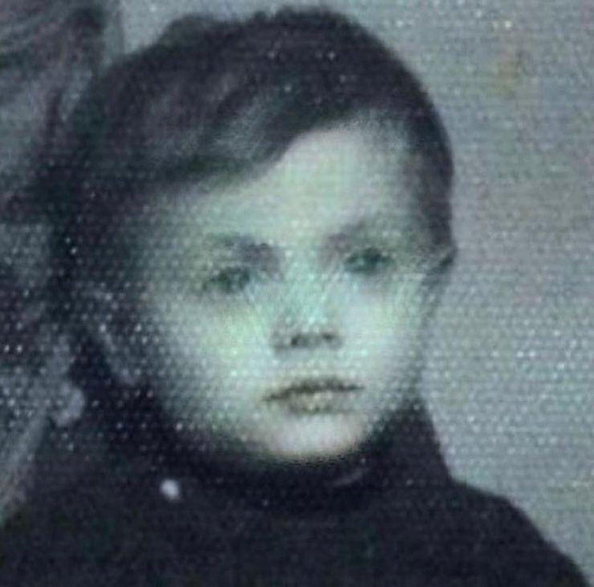 Oktay Kaynarca, çocukluk fotoğrafını paylaştı