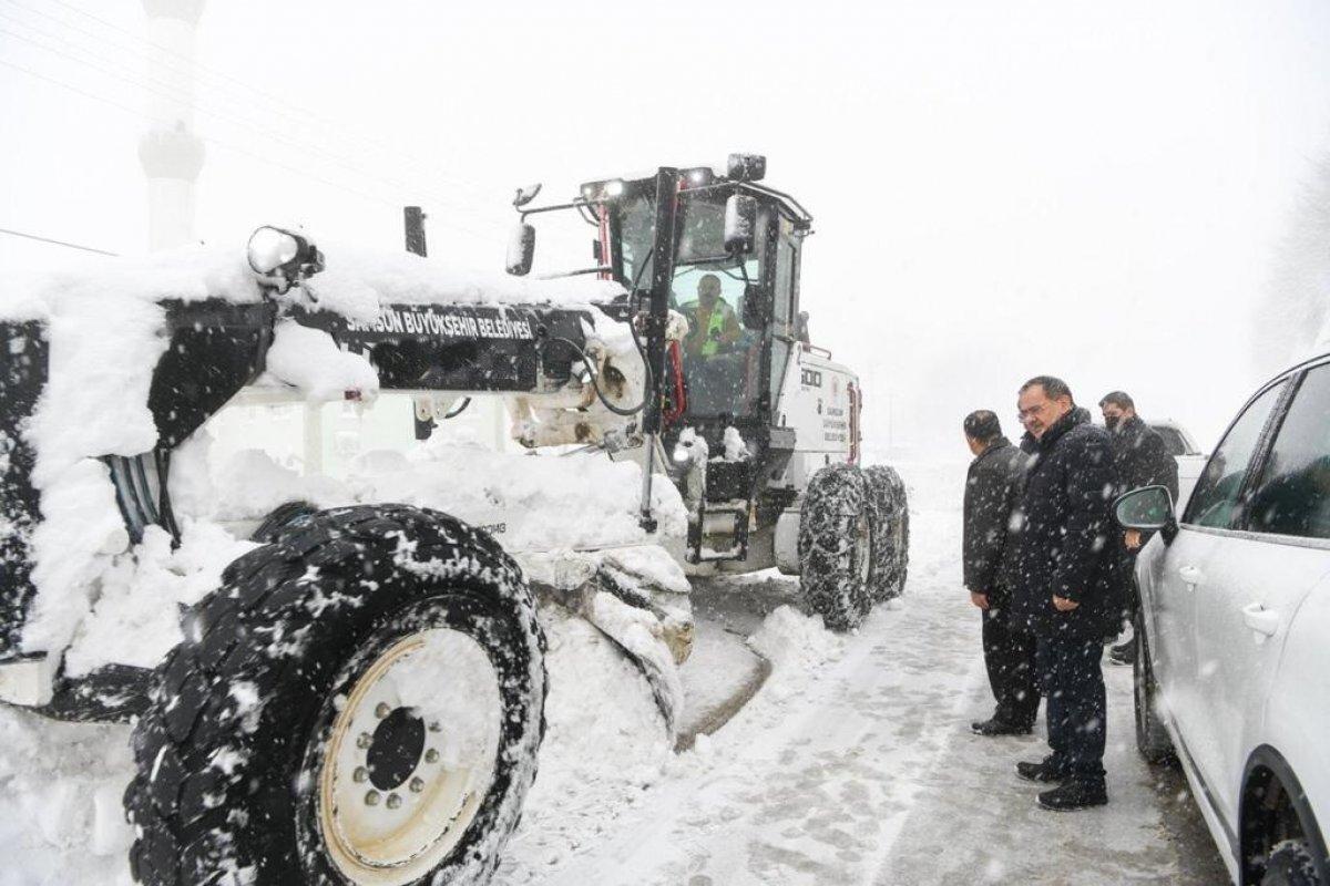 Samsun'da karla mücadelede 435 yoldan 427'si açıldı