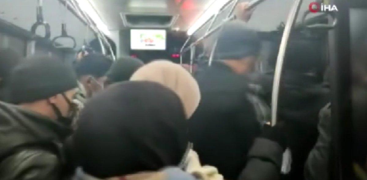 Arnavutköy'de İETT şoförü yolcuları otoyol kenarında indirdi