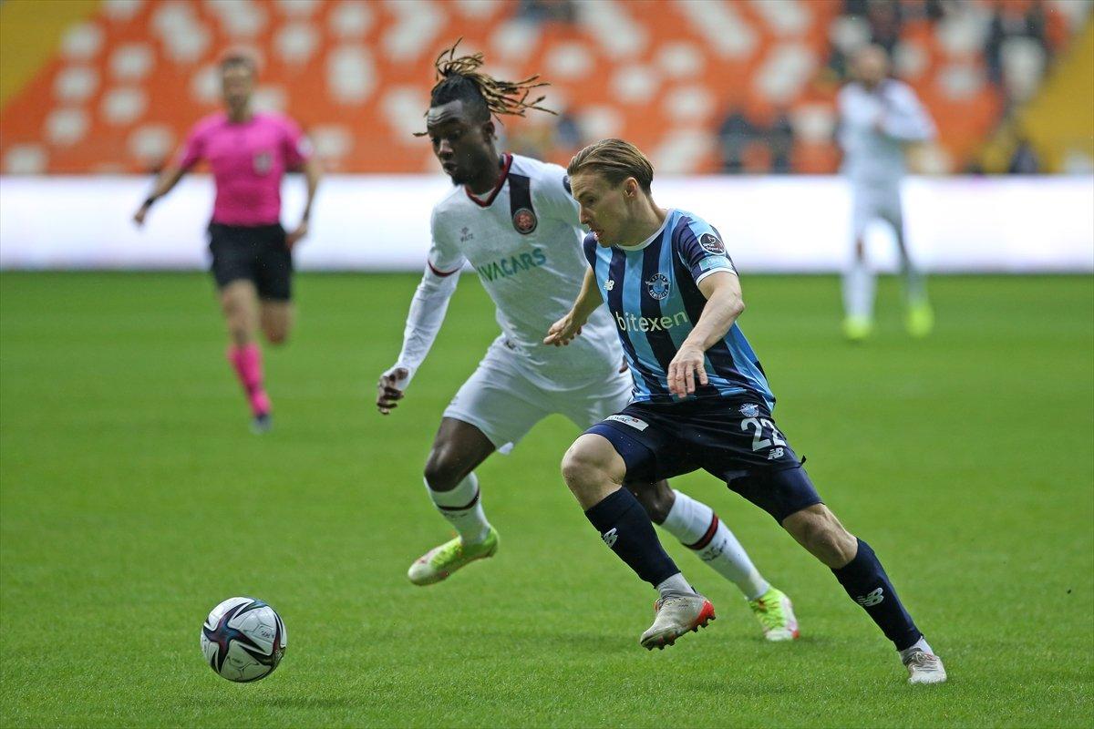 PFDK'dan Galatasaray ve Medipol Başakşehir'e para cezası