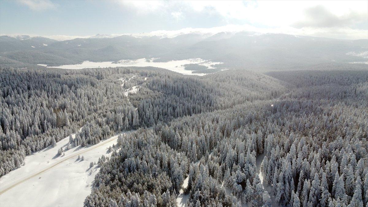 Karla kaplı Köroğlu Dağları havadan görüntülendi