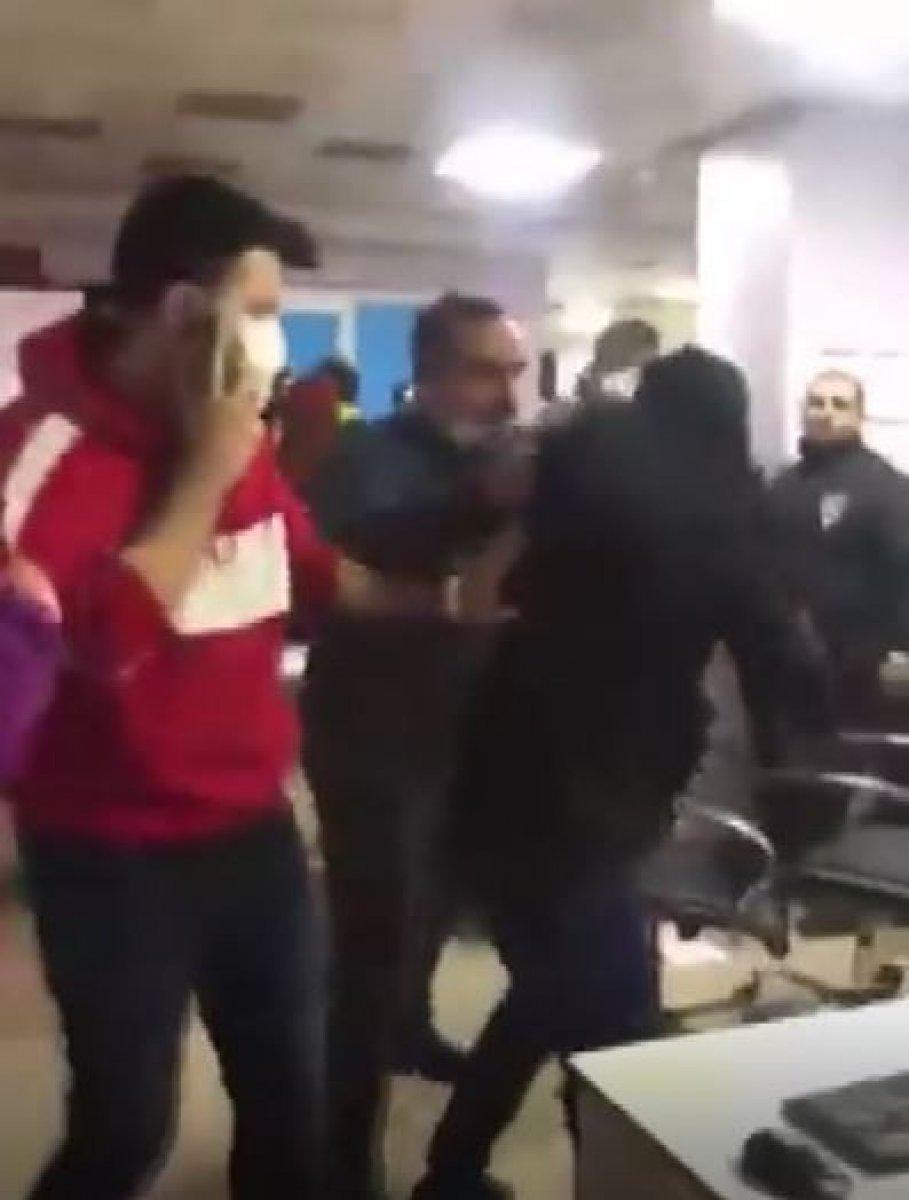 Gaziantep’te ambulans gecikti diye güvenlik görevlilerini darbettiler