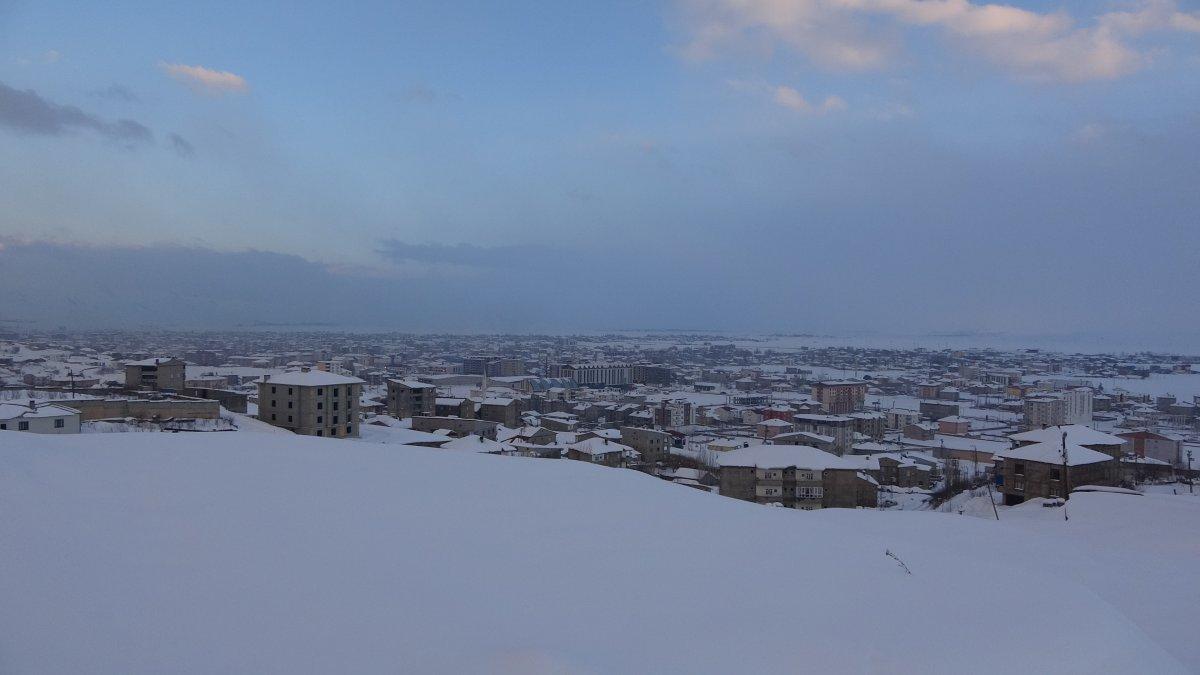 Yüksekova, kar yağışının ardından görüntülendi