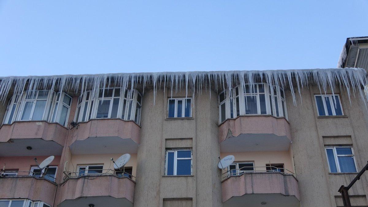 Yüksekova, kar yağışının ardından görüntülendi