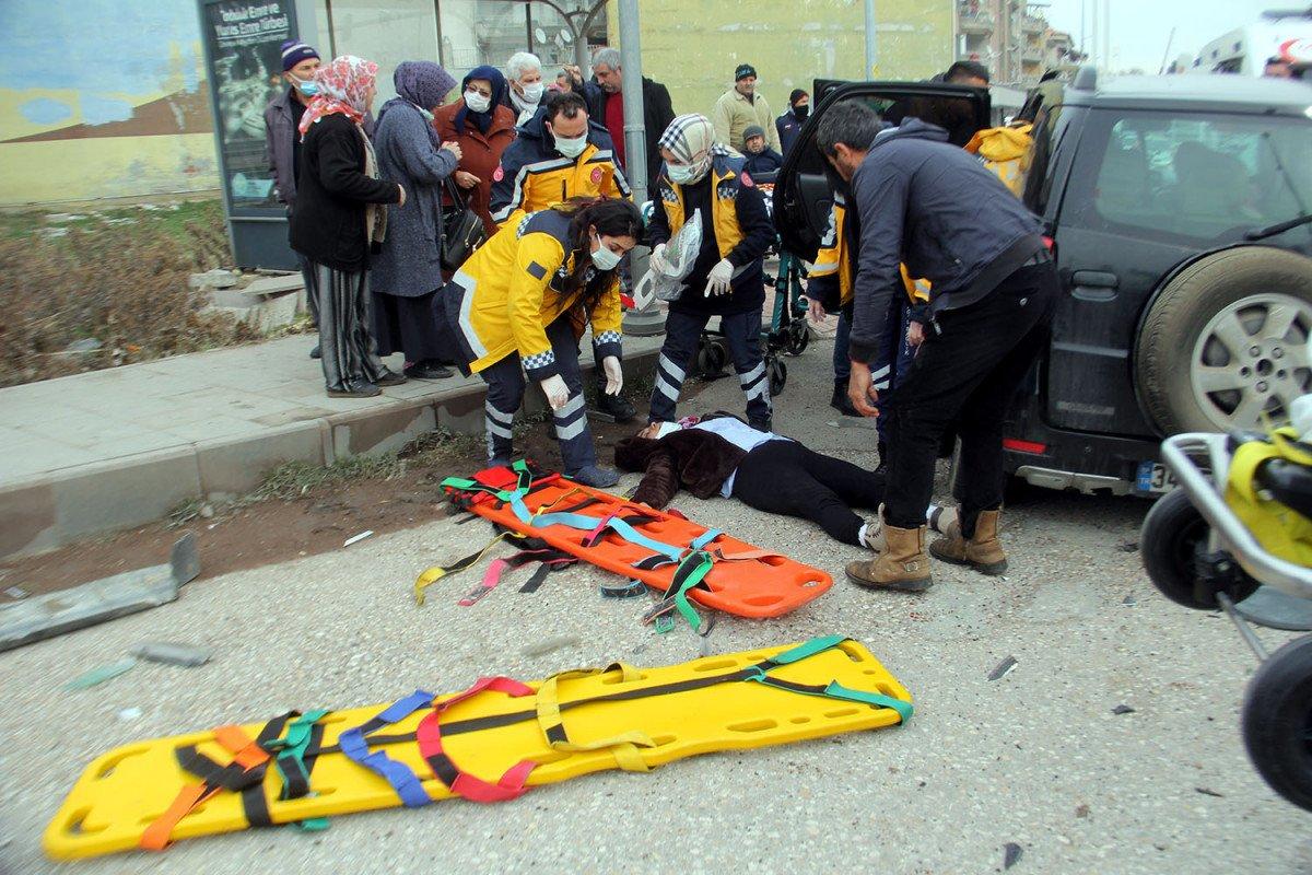 Manisa’da cenaze dönüşü kaza: 3 yaralı