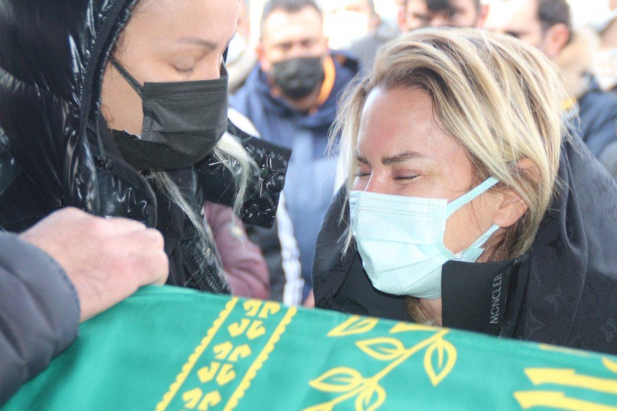 İstanbul İl Sağlık Müdürlüğü'nden Ece Erken'e ambulans yanıtı