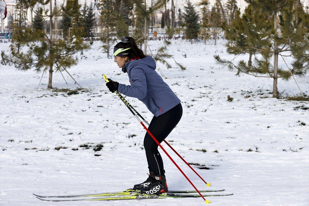 Başkent Millet Bahçesi, kış sporu tutkunlarının uğrak noktası oldu