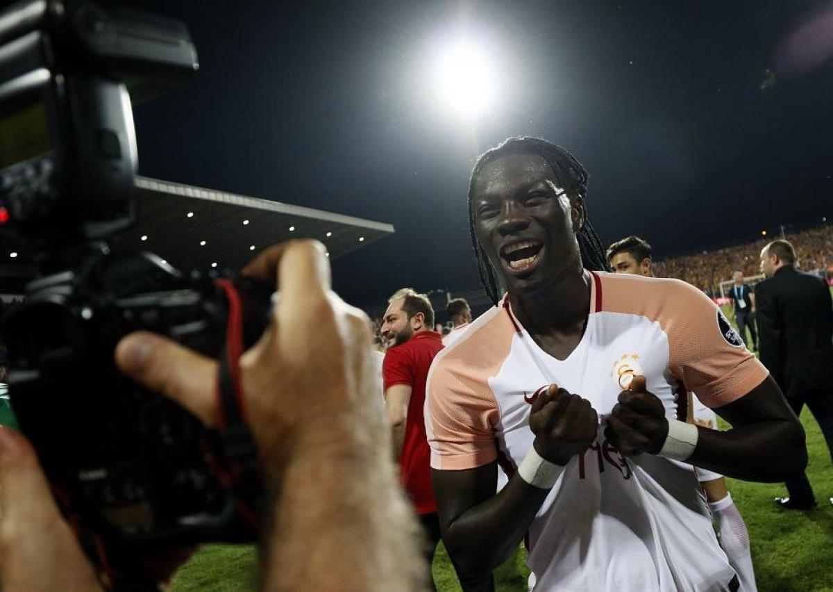 Rachid Ghezzal: Gomis benim ağabeyim